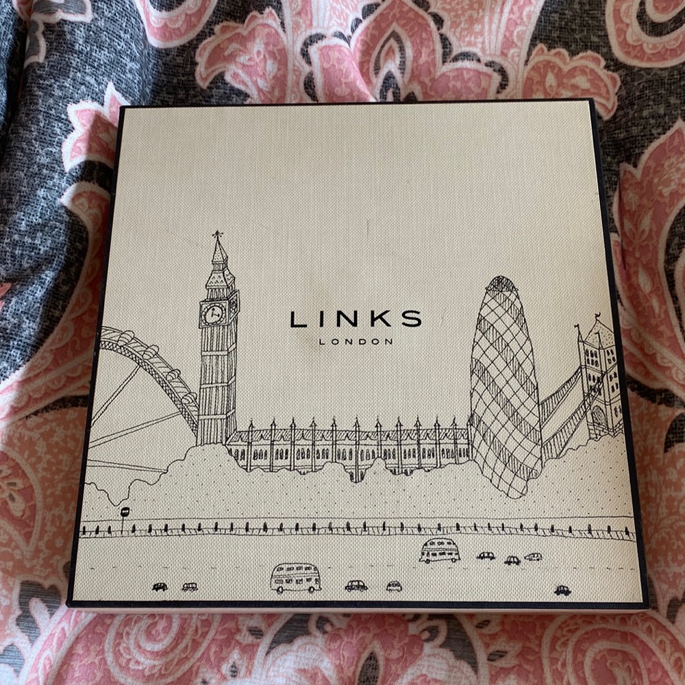 Links London Jewelry Box Logo Etching